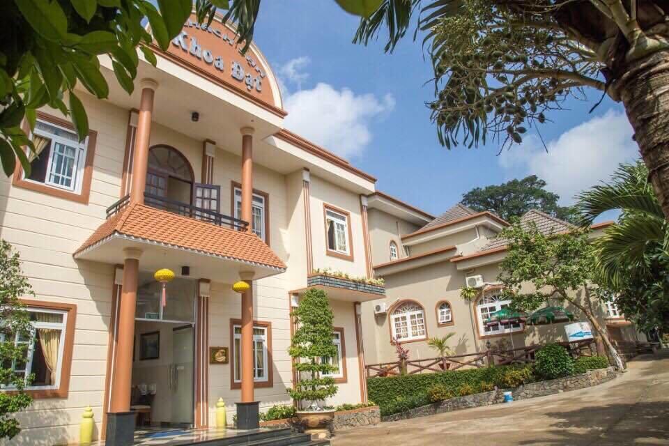 Khoa Dat Hotel Di Linh Exterior foto