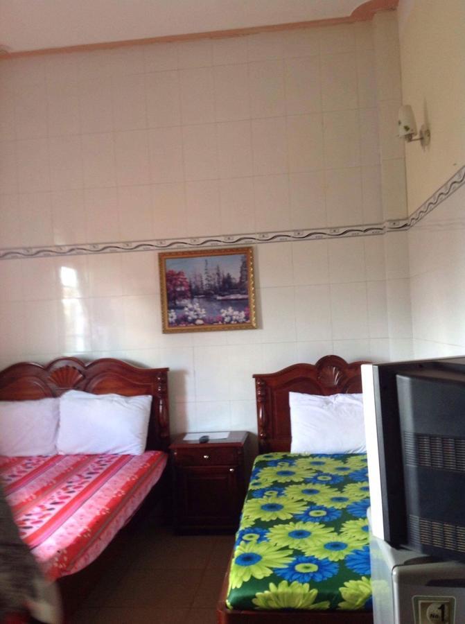 Khoa Dat Hotel Di Linh Exterior foto